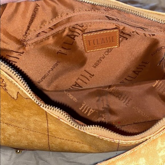 Auth.Vintage Alviero Martini A1 Class Hobo. Wallet not included - Picture 11 of 13